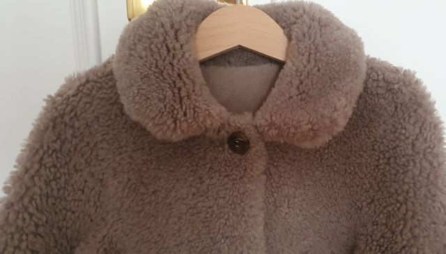 Abrigo doble faz reversible ante y borreguillo.