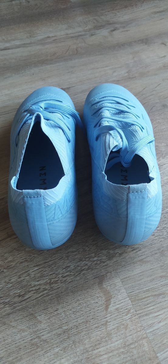 Adidas Némesis Messi, talla 35 1/2