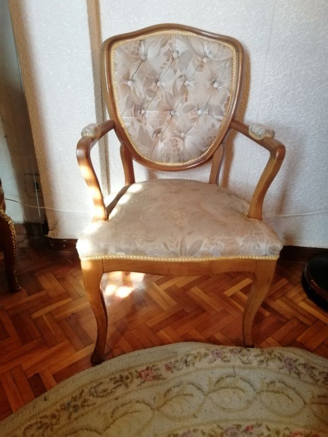 BUTACA LUIS XV madera