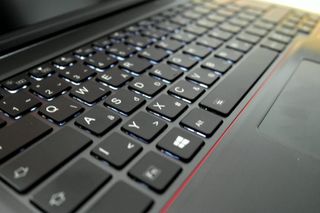 FUJITSU LIFEBOOK U747 INTEL I5-7300U, 8GB, 256ssd