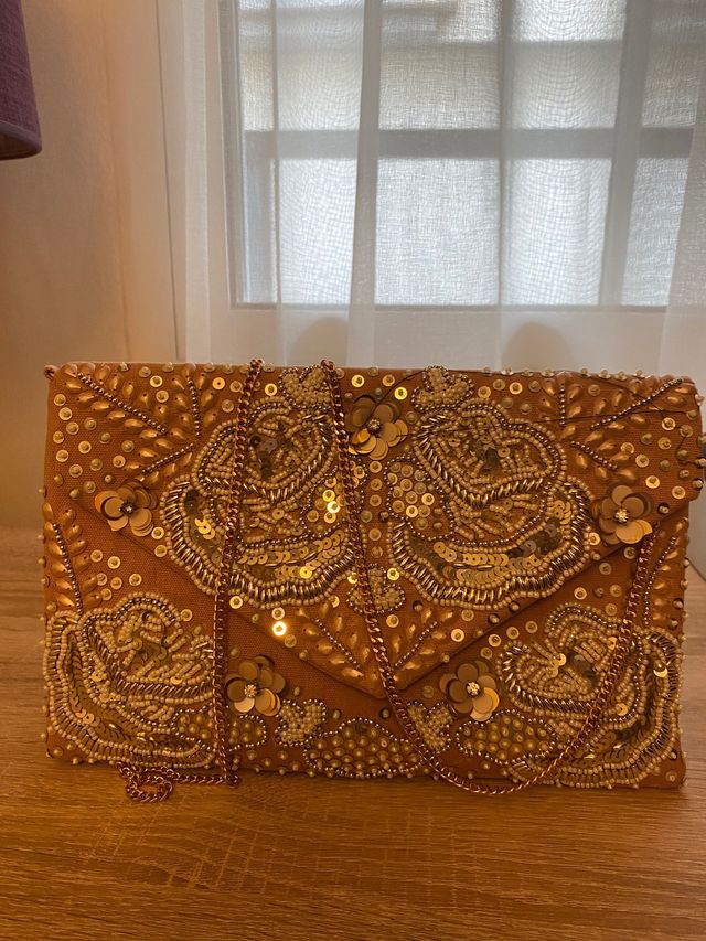 Bolso Cartera con abalorios rosa