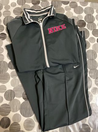 Chándal completo Nike vintage 2000s 