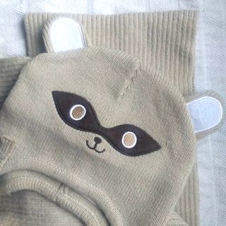 Conjunto gorro y bufanda. 
