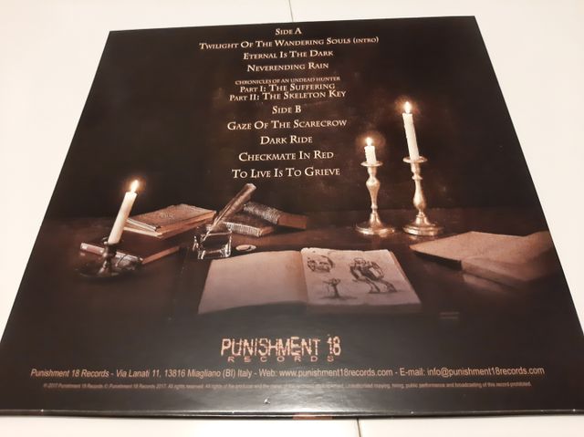 CRIMSON DAWN -CHRONICLES OF AN UNDEAD HUNTER-