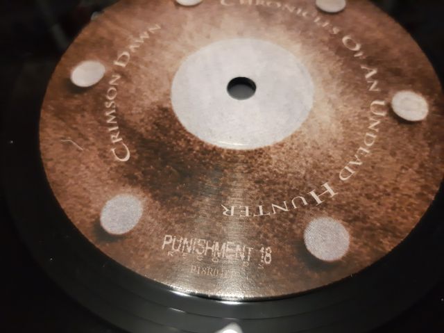 CRIMSON DAWN -CHRONICLES OF AN UNDEAD HUNTER-