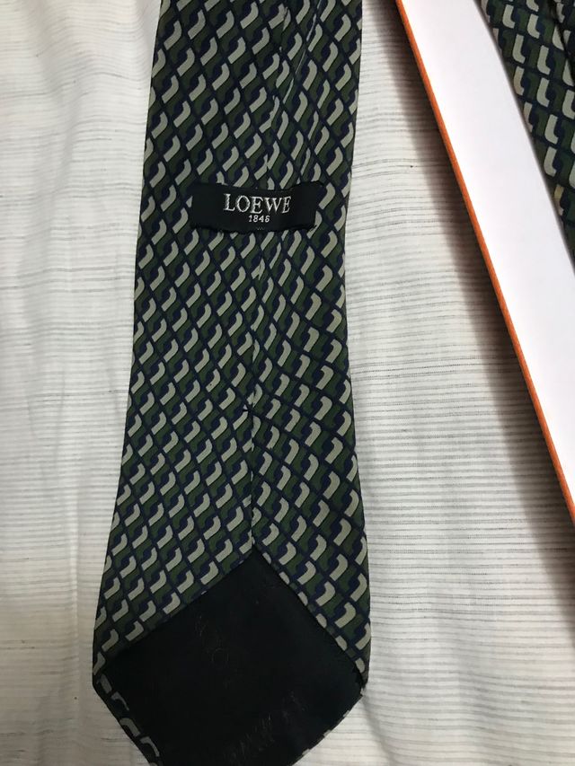 CORBATAS LOEWE Y KENZO
