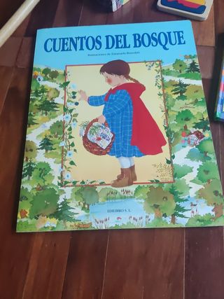 Caballo de madera  y puzzles 