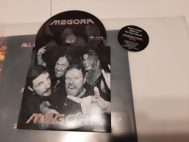 VINILO + CD DE MEGORA -WAITING-