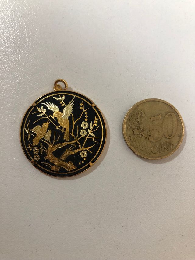 Colgante de damasquinado de Toledo