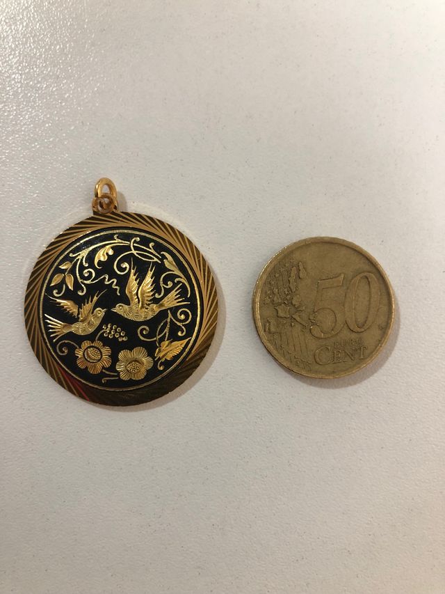 Colgante de damasquinado de Toledo