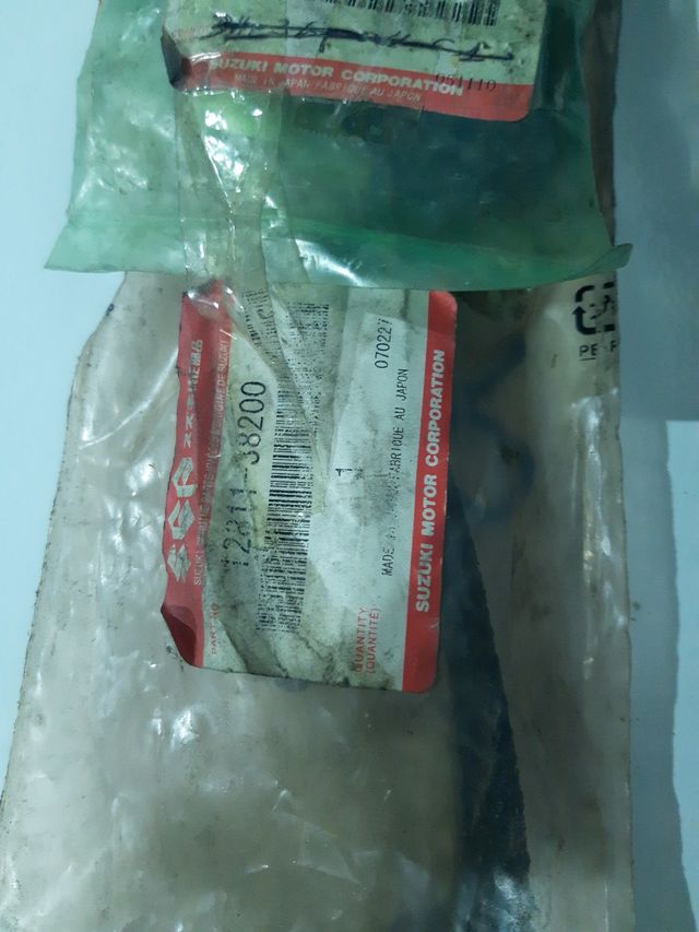 cadena y guia distribución Suzuki Marauder TU 250