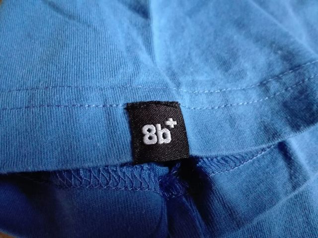 Camiseta 8b+ de chico. Talla XS