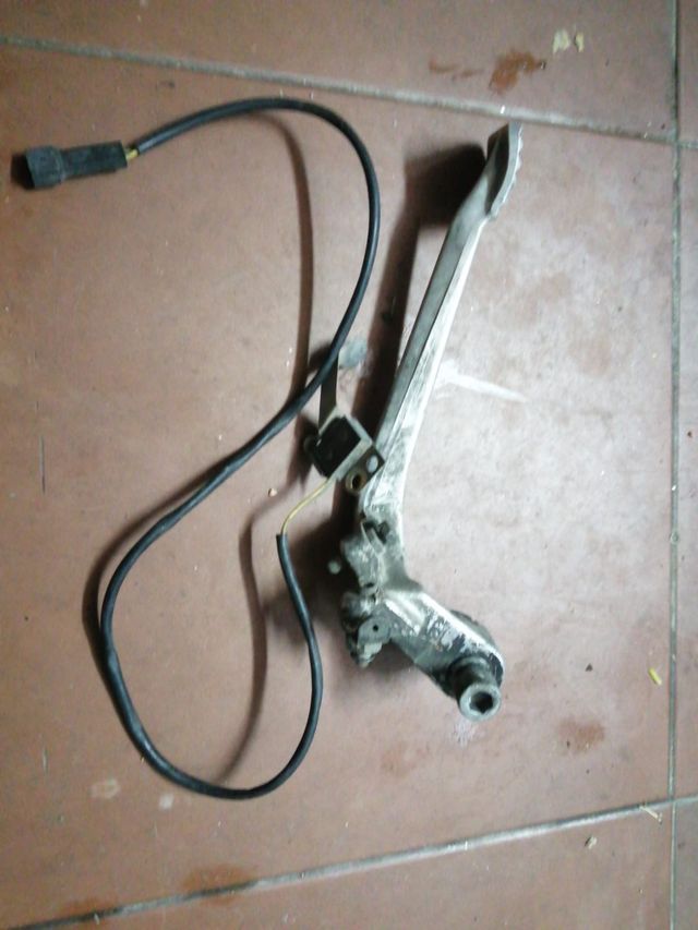 Bmw k 100. Palanca de freno