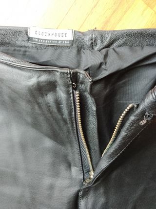 Pantalón de cuero 