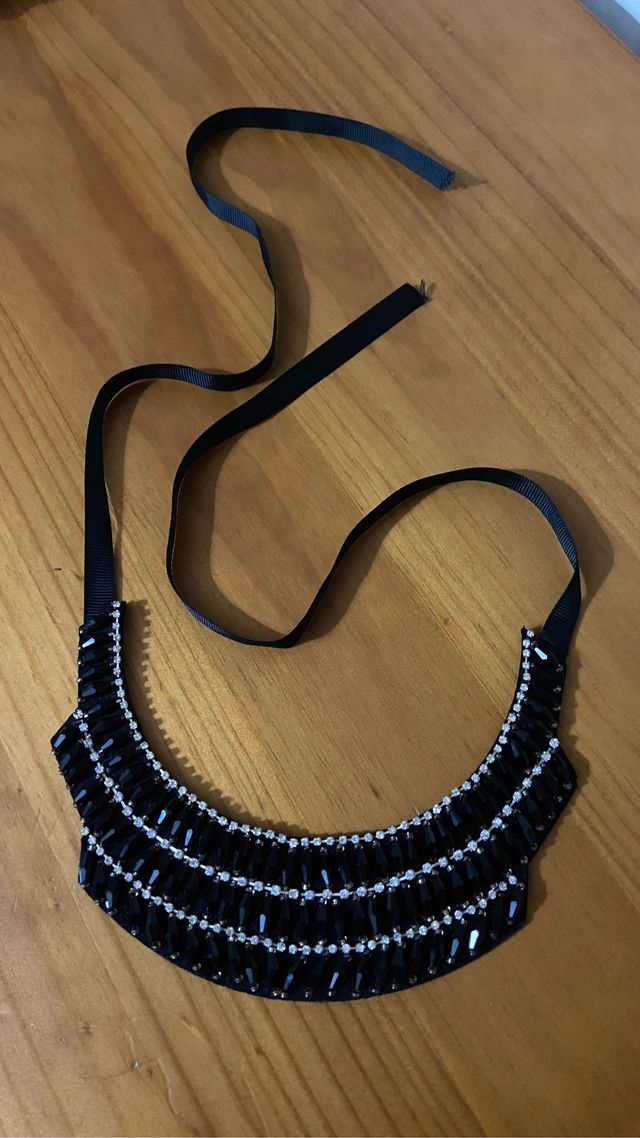 Collar negro abalorios y brillantes