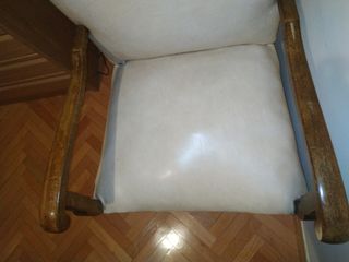 butaca antigua. Muy cómoda.