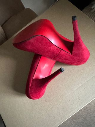Zapatos tacón rojos. Talla 38