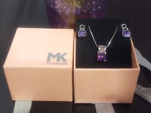 Conjunto Joyería Colgante + Pendientes mcKencie