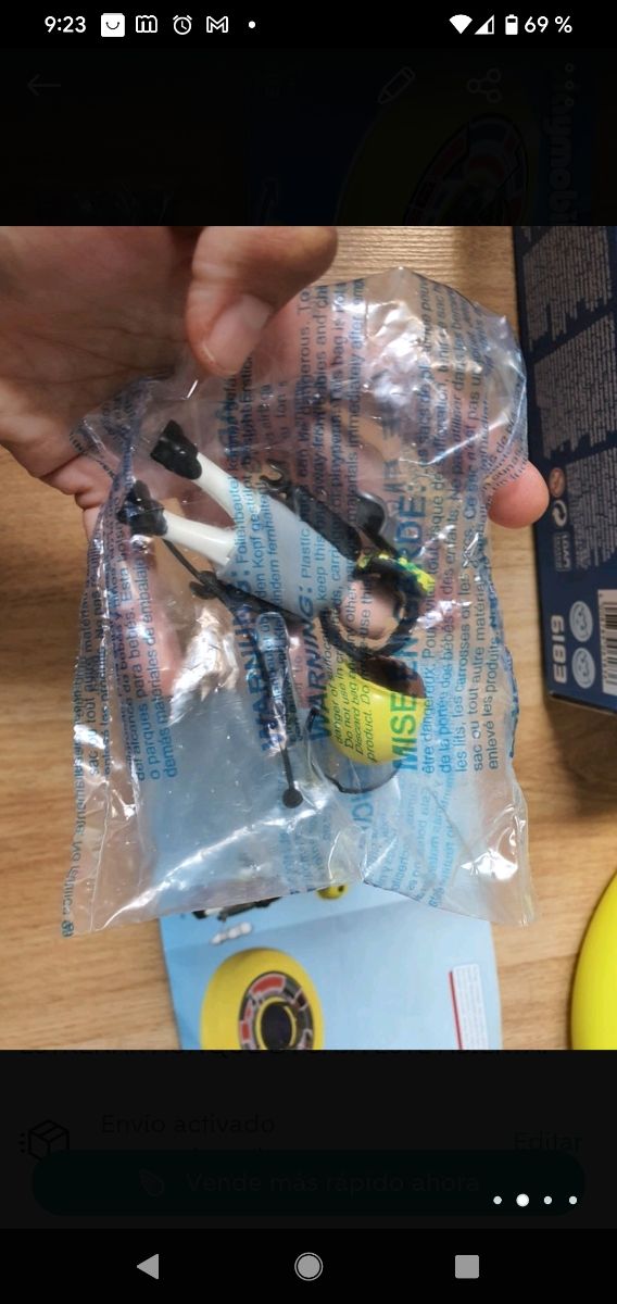 DISCO VOLADOR CON ASTRONAUTA