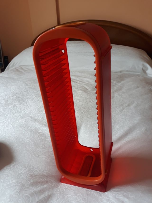 Torre para guardar CD