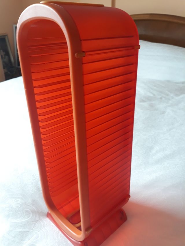 Torre para guardar CD