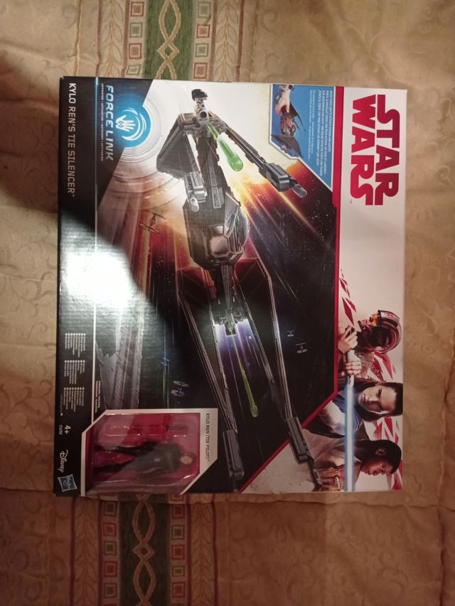 Figura de Kylo Ren de Star Wars