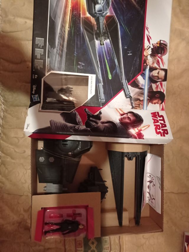 Figura de Kylo Ren de Star Wars