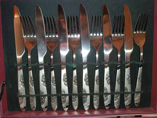 CUBERTERÍA DE 24 PIEZAS