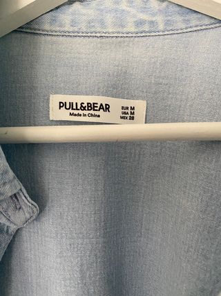 Camisa azul larga