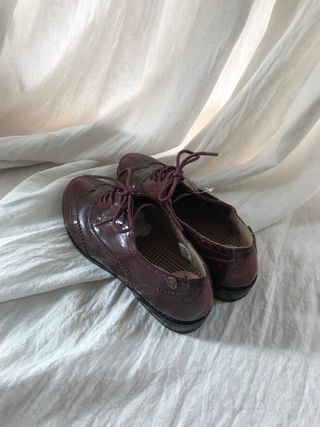 Zapato charol estilo Oxford NUEVO 