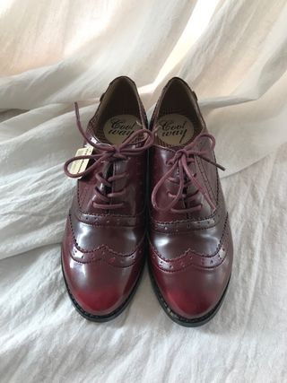 Zapato charol estilo Oxford NUEVO 
