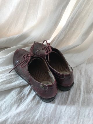 Zapato charol estilo Oxford