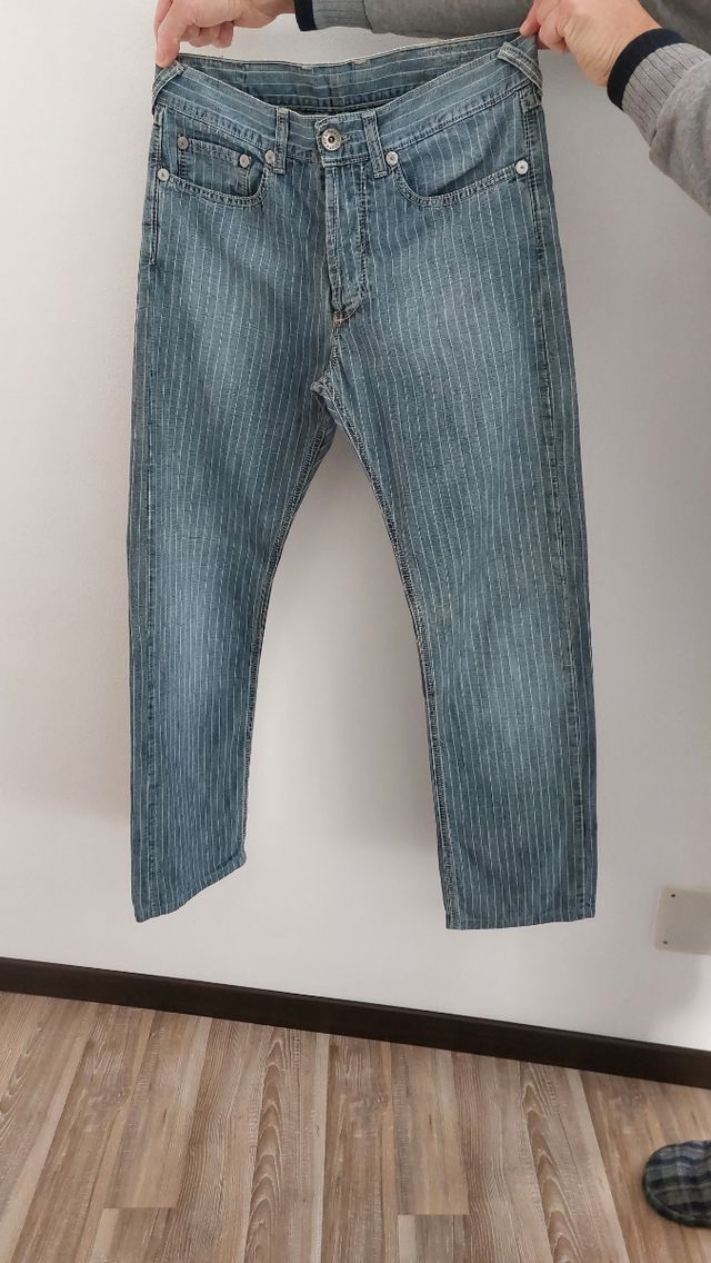 jeans uomo leggeri azzurri con righe