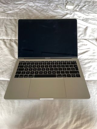 MACBOOK PRO 13"