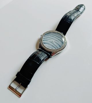 Reloj negro Guess
