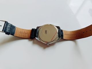 Reloj negro Guess