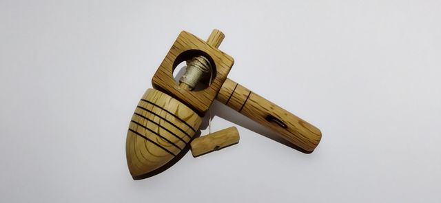 Baldufes artesanals. Peonzas artesanales