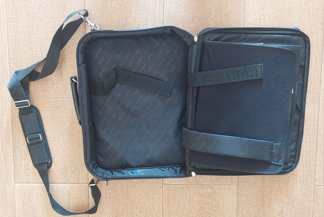Maletín portátil TOSHIBA
