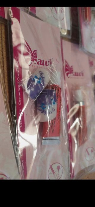 400 paq. uñas surtidas 