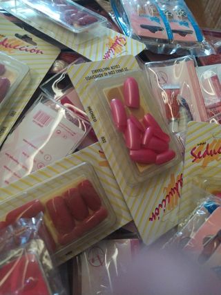 400 paq. uñas surtidas 