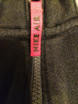 Sudadera Nike Air con cremallera y gorro talla M -