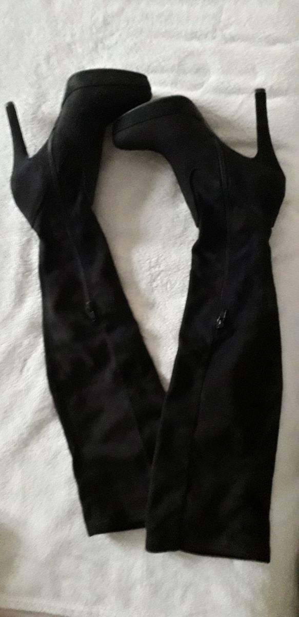 Stivali sopra il ginocchio scamosciati