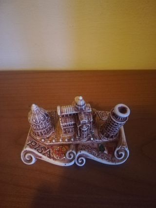 souvenir in marmo Pisa