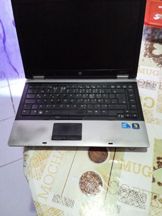 ordenador HP para piezas con cargador original