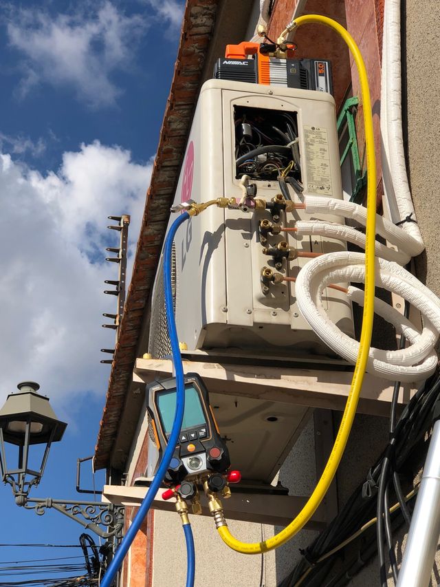 INSTALADOR AIRE DE ACONDICIONADO