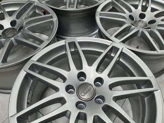 Llantas Audi  NEW RS4 20" originales 5x112