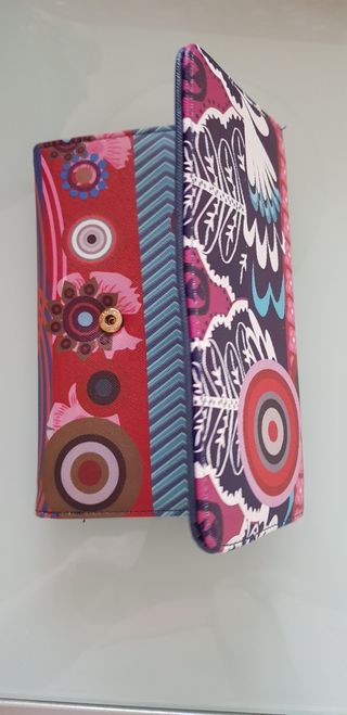 Billetera estilo desigual