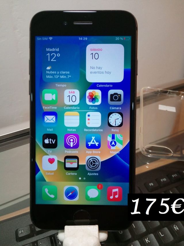 Magnifico iPhone 8 con capacità di 64 GB