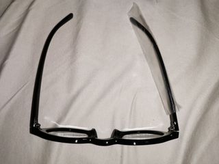 Gafas de sol de estilo clásico. NUEVO sin usar.