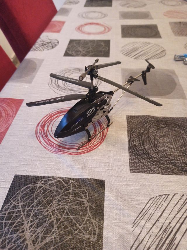 helicóptero juguete syma